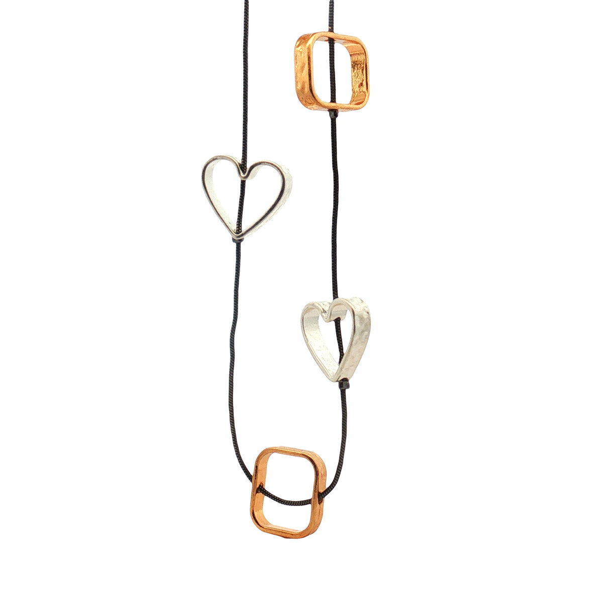 Maxi Collar Cuadros Corazones Largo